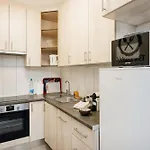 Modern Hub With Terrace & Parking * Budapest