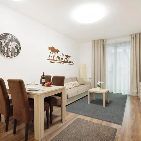 Modern Hub With Terrace & Parking Apartament *